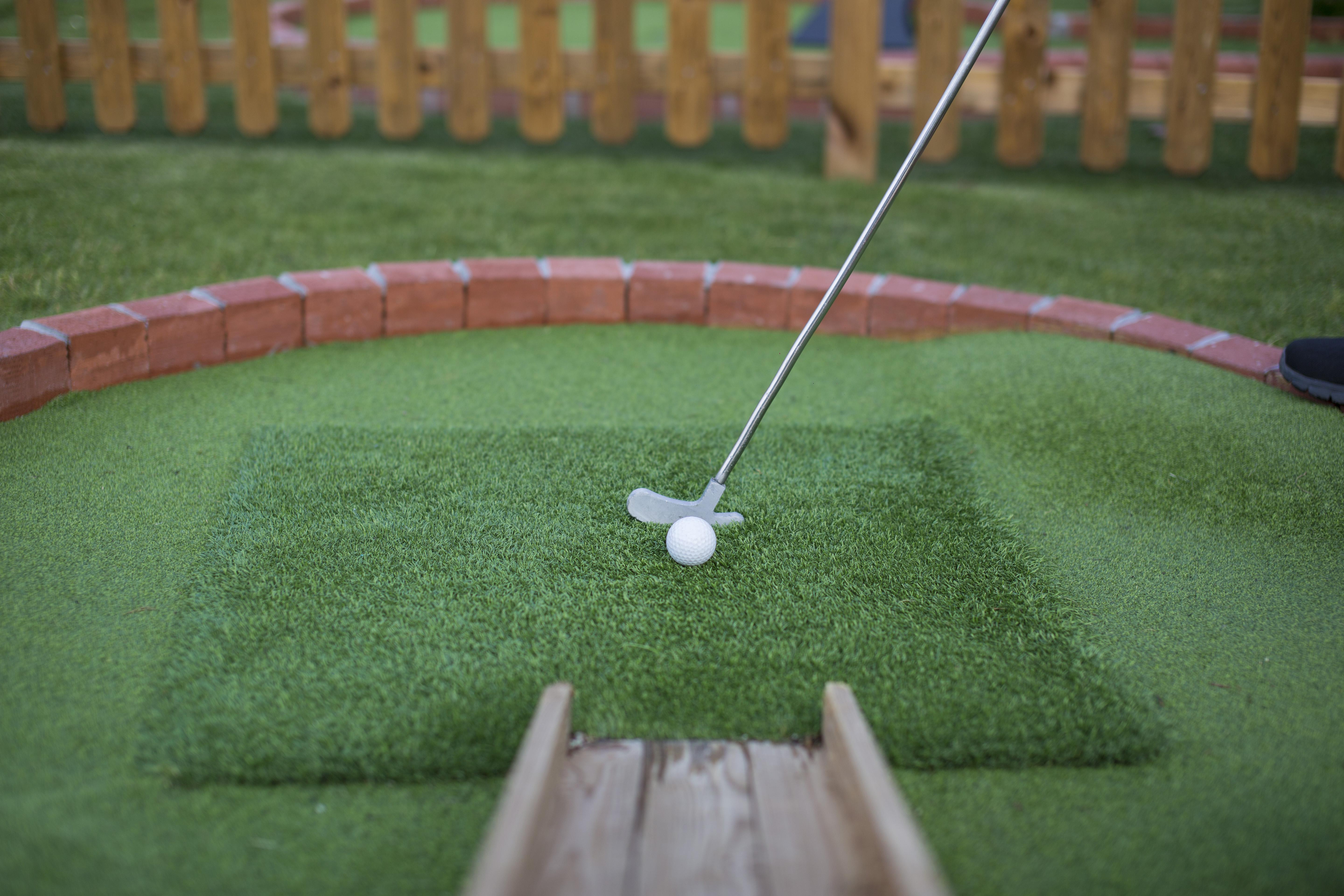 Hotel Lara Barut Collection Antalya Exterior foto A mini golf ball and putter