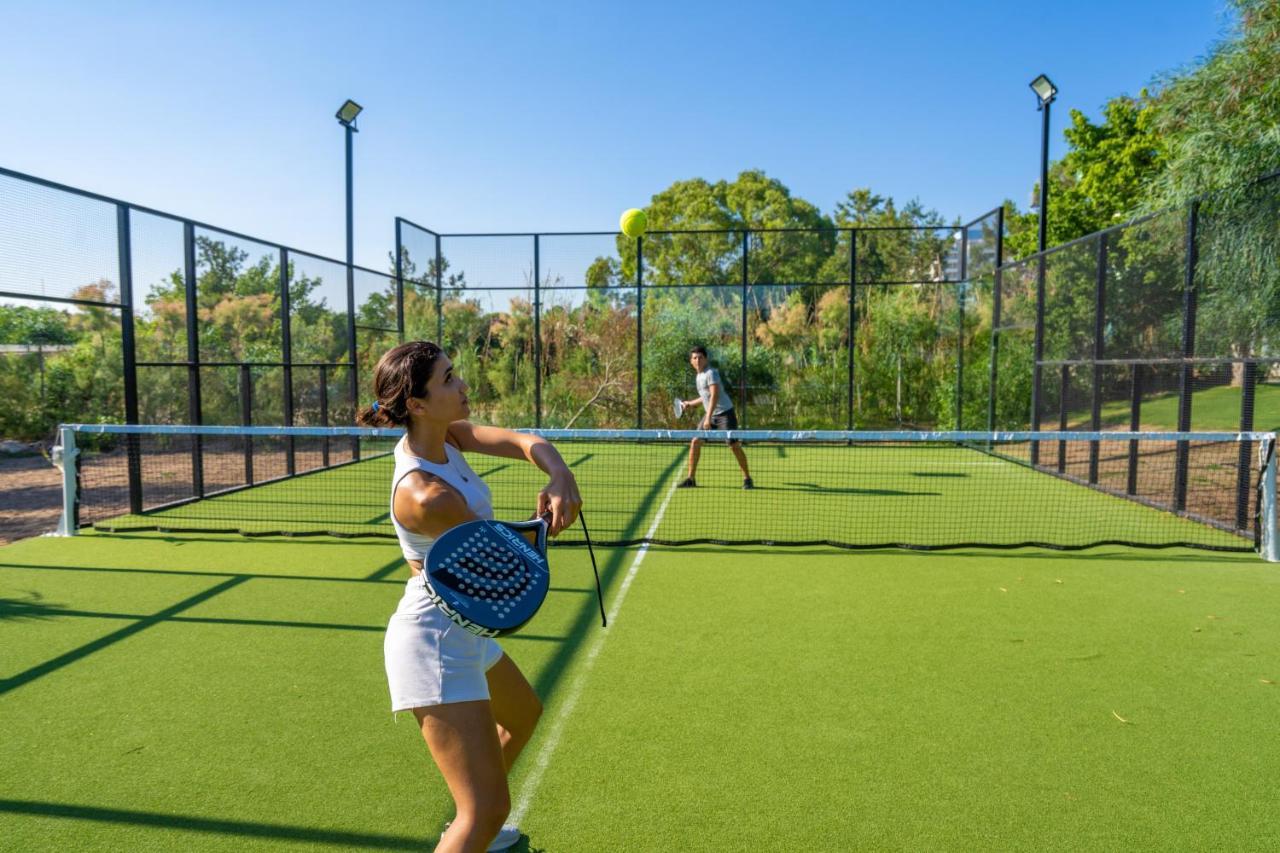 Hotel Lara Barut Collection Antalya Exterior foto A paddle tennis court